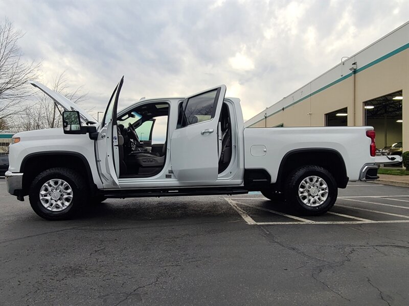 2020 Chevrolet Silverado 2500HD LTZ Z71 4X4 / 6.6 DURAMAX DIESEL / FULLY LOADED  / ALLISON TRANSMISSION / LEATHER / SUNROOF / NEW TIRES / 1-OWNER - Photo 23 - Portland, OR 97217