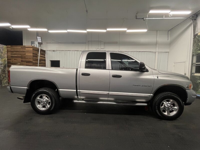 2004 Dodge Ram 2500 Laramie 4X4 / 5.9L CUMMINS DIESEL / Leather Heated   - Photo 4 - Gladstone, OR 97027