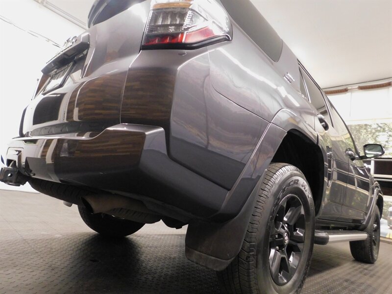 2014 Toyota 4Runner SR5 Premium 4X4 / 3R   - Photo 24 - Gladstone, OR 97027