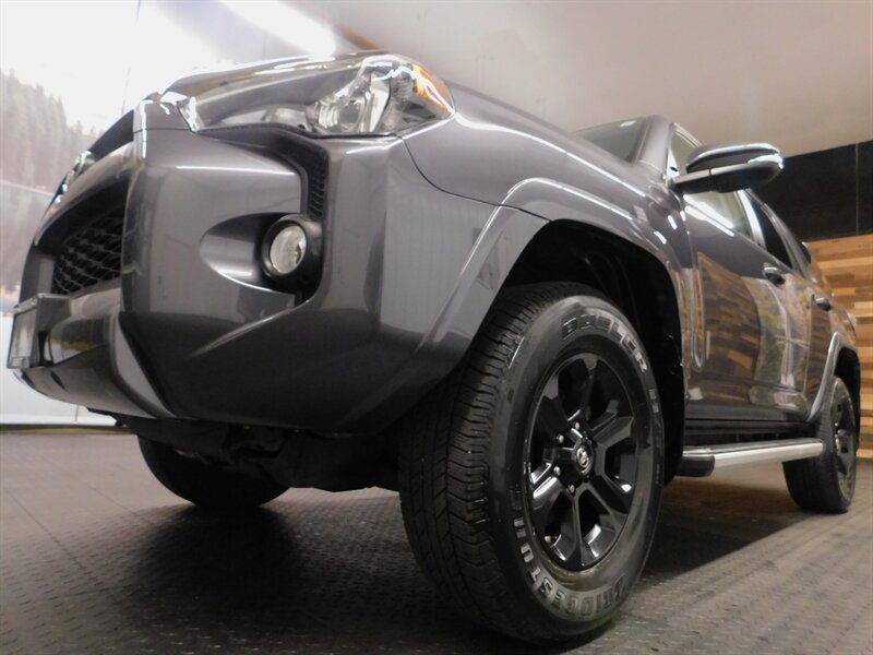 2014 Toyota 4Runner SR5 Premium 4X4 / 3R   - Photo 35 - Gladstone, OR 97027