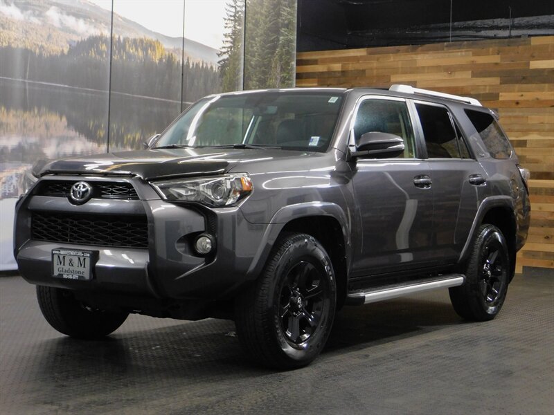 2014 Toyota 4Runner SR5 Premium 4X4 / 3R   - Photo 25 - Gladstone, OR 97027