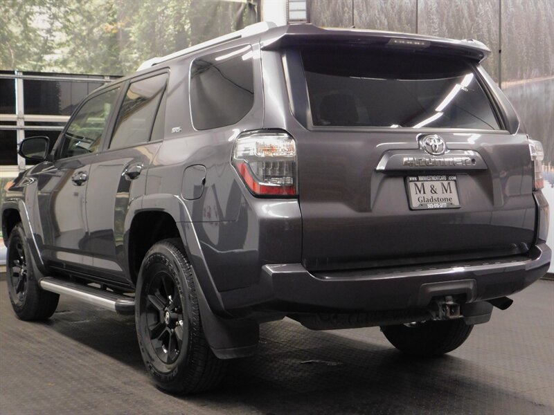 2014 Toyota 4Runner SR5 Premium 4X4 / 3R   - Photo 7 - Gladstone, OR 97027