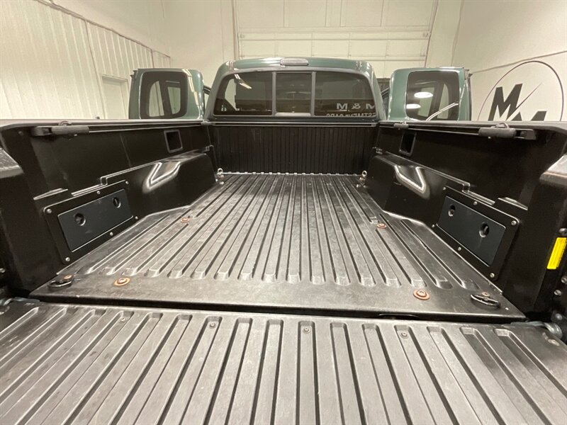 2011 Toyota Tacoma SR5 V6 4X4 LIFTED w. NEW WHEELS TIRES / 80k MILES  / Backup Camera / Towing Pkg - Photo 31 - Gladstone, OR 97027