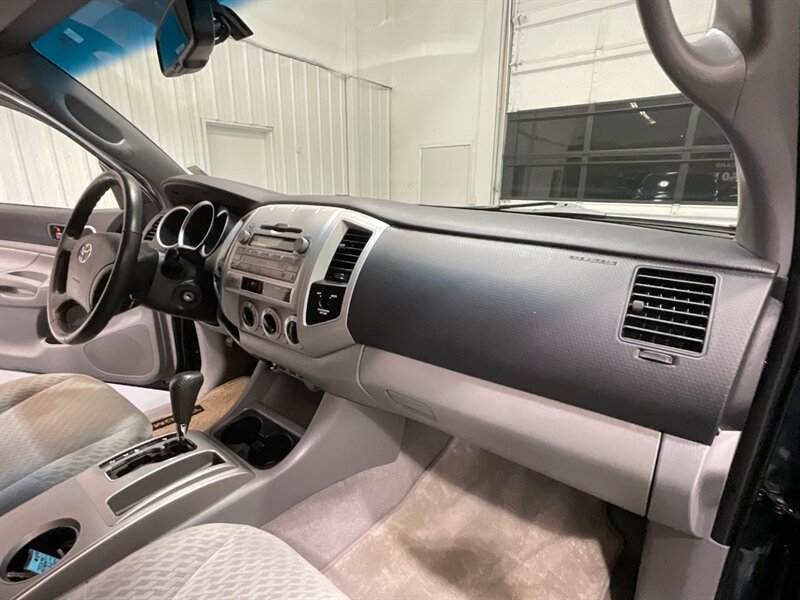 2011 Toyota Tacoma SR5 V6 4X4 LIFTED w. NEW WHEELS TIRES / 80k MILES  / Backup Camera / Towing Pkg - Photo 38 - Gladstone, OR 97027