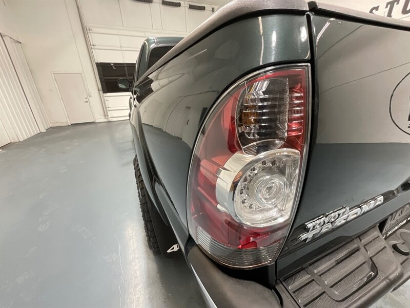 2011 Toyota Tacoma SR5 V6 4X4 LIFTED w. NEW WHEELS TIRES / 80k MILES  / Backup Camera / Towing Pkg - Photo 28 - Gladstone, OR 97027