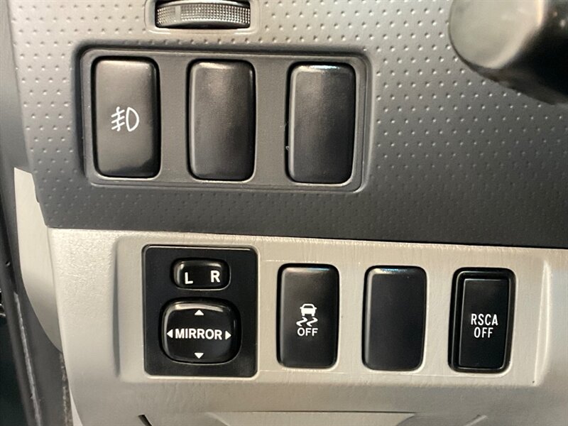 2011 Toyota Tacoma SR5 V6 4X4 LIFTED w. NEW WHEELS TIRES / 80k MILES  / Backup Camera / Towing Pkg - Photo 42 - Gladstone, OR 97027