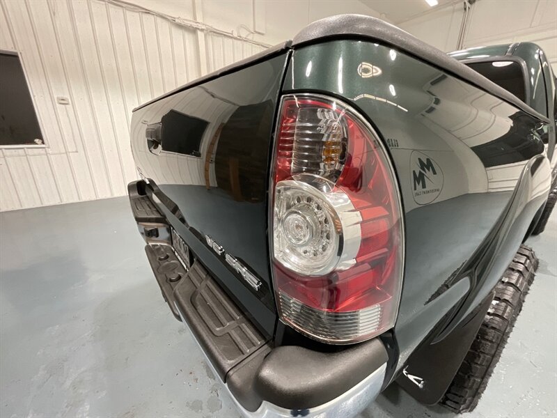 2011 Toyota Tacoma SR5 V6 4X4 LIFTED w. NEW WHEELS TIRES / 80k MILES  / Backup Camera / Towing Pkg - Photo 29 - Gladstone, OR 97027