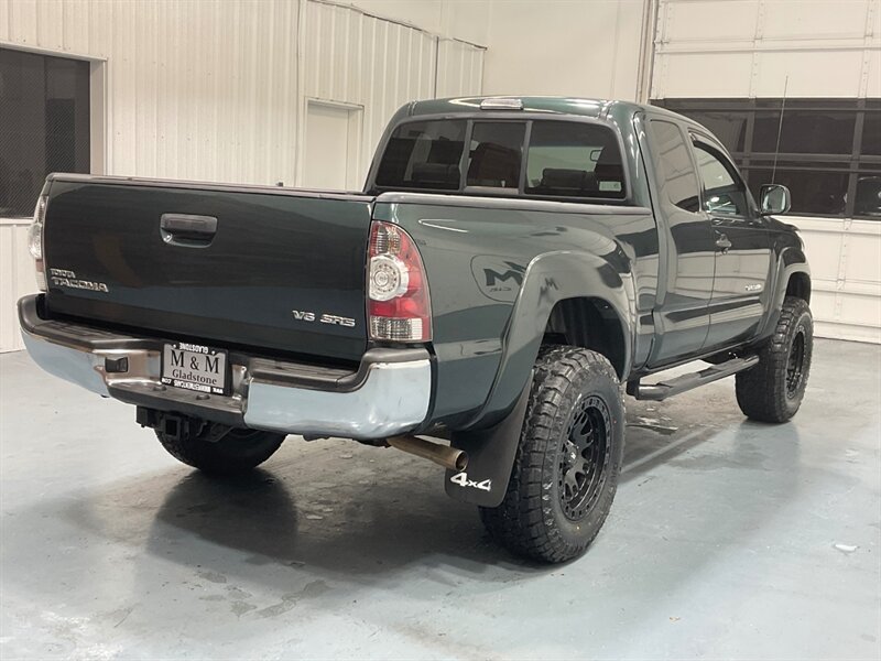 2011 Toyota Tacoma SR5 V6 4X4 LIFTED w. NEW WHEELS TIRES / 80k MILES  / Backup Camera / Towing Pkg - Photo 7 - Gladstone, OR 97027