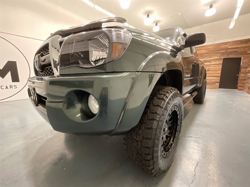 2011 Toyota Tacoma SR5 V6 4X4 LIFTED w. NEW WHEELS TIRES / 80k MILES  / Backup Camera / Towing Pkg - Photo 51 - Gladstone, OR 97027