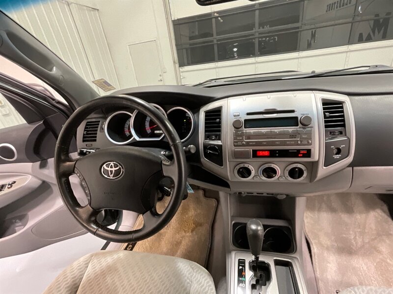 2011 Toyota Tacoma SR5 V6 4X4 LIFTED w. NEW WHEELS TIRES / 80k MILES  / Backup Camera / Towing Pkg - Photo 15 - Gladstone, OR 97027