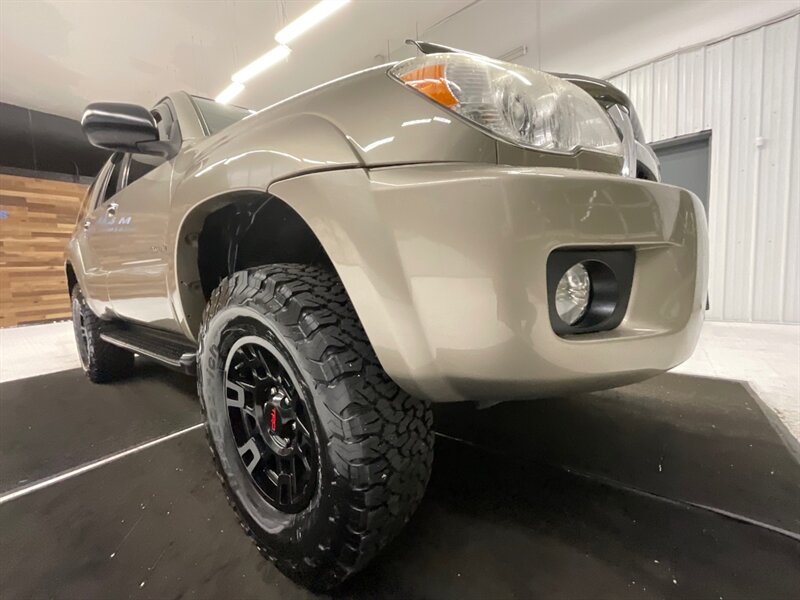 2009 Toyota 4Runner SR5 4X4 / 4.0L V6 / LIFTED w. NEW WHEELS TIRES  / LOCAL OREGON SUV / RUST FREE / NEW LIFT KIT w. NEW BF GOODRICH TIRES & NEW TOYOTA OEM TRD WHEELS / 123,000 MILES - Photo 9 - Gladstone, OR 97027