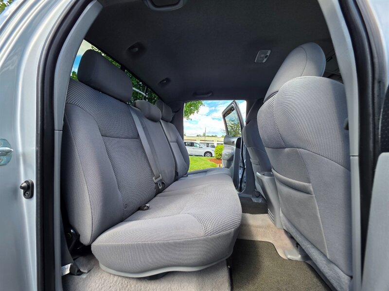 2011 Toyota Tacoma DOUBLE CAB 4X4 TRD OFF ROAD V6 DIFF LOCK / 6 SPEED MANUAL / LIFTED / BILSTIEN SUSPENSION LIFT / SPC CONTROL ARMS / 133 K MILES - Photo 15 - Portland, OR 97217