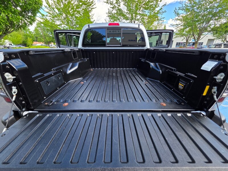 2011 Toyota Tacoma DOUBLE CAB 4X4 TRD OFF ROAD V6 DIFF LOCK / 6 SPEED MANUAL / LIFTED / BILSTIEN SUSPENSION LIFT / SPC CONTROL ARMS / 133 K MILES - Photo 42 - Portland, OR 97217