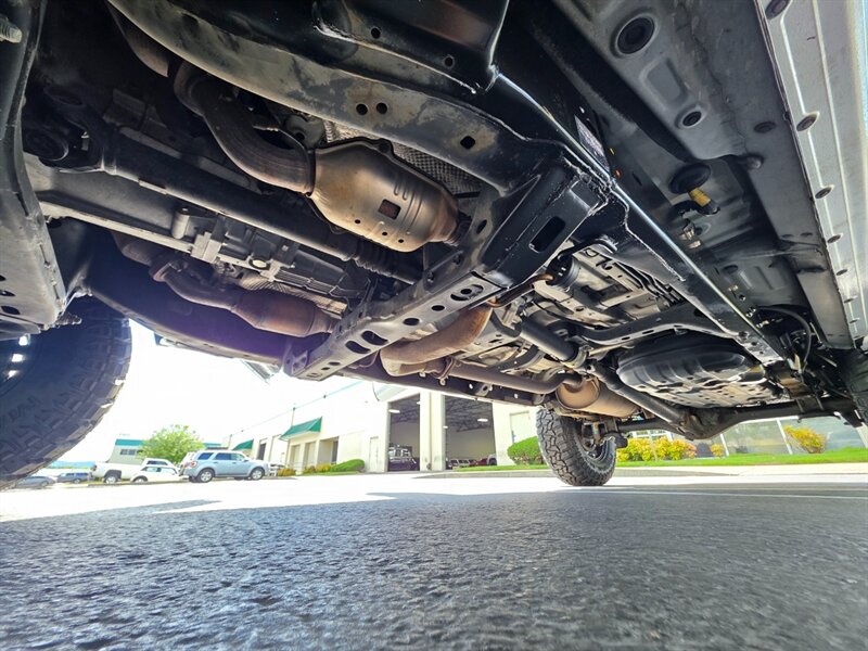 2011 Toyota Tacoma DOUBLE CAB 4X4 TRD OFF ROAD V6 DIFF LOCK / 6 SPEED MANUAL / LIFTED / BILSTIEN SUSPENSION LIFT / SPC CONTROL ARMS / 133 K MILES - Photo 22 - Portland, OR 97217