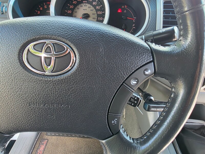 2011 Toyota Tacoma DOUBLE CAB 4X4 TRD OFF ROAD V6 DIFF LOCK / 6 SPEED MANUAL / LIFTED / BILSTIEN SUSPENSION LIFT / SPC CONTROL ARMS / 133 K MILES - Photo 36 - Portland, OR 97217
