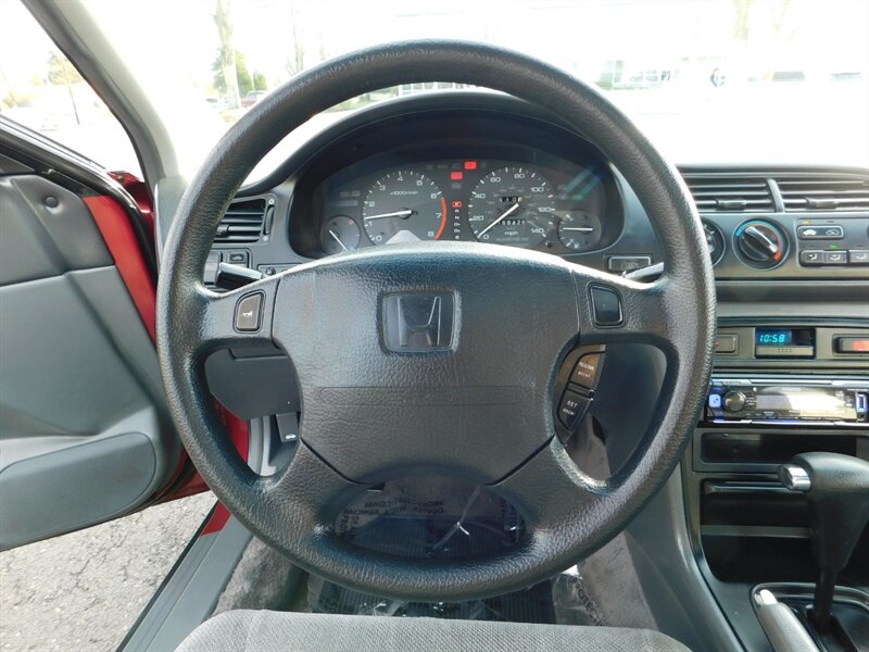 1995 Honda Accord EX Coupe interior Photo #59821460 | GTCarLot.com