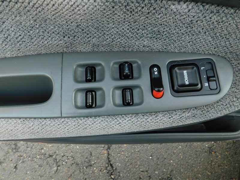 1995 Honda Accord EX / 2-Owners / Sunroof / Excel Cond - Photo 10 - Portland, OR 97217
