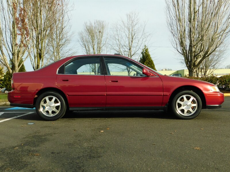 1995 Honda Accord EX / 2-Owners / Sunroof / Excel Cond - Photo 4 - Portland, OR 97217
