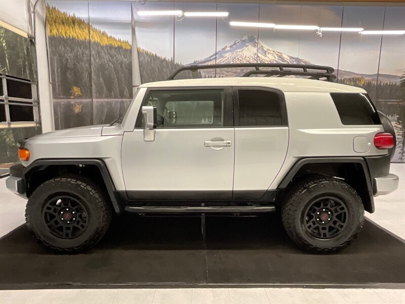 2007 Toyota FJ Cruiser Sport Utility 4X4 /LIFTED w. NEW WHEELS & TIRES  / LOCAL SUV / RUST FREE / REAR E-LOCKERS / TRD WHEELS & BF GOODRICH TIRES / 146,000 MILES - Photo 3 - Gladstone, OR 97027