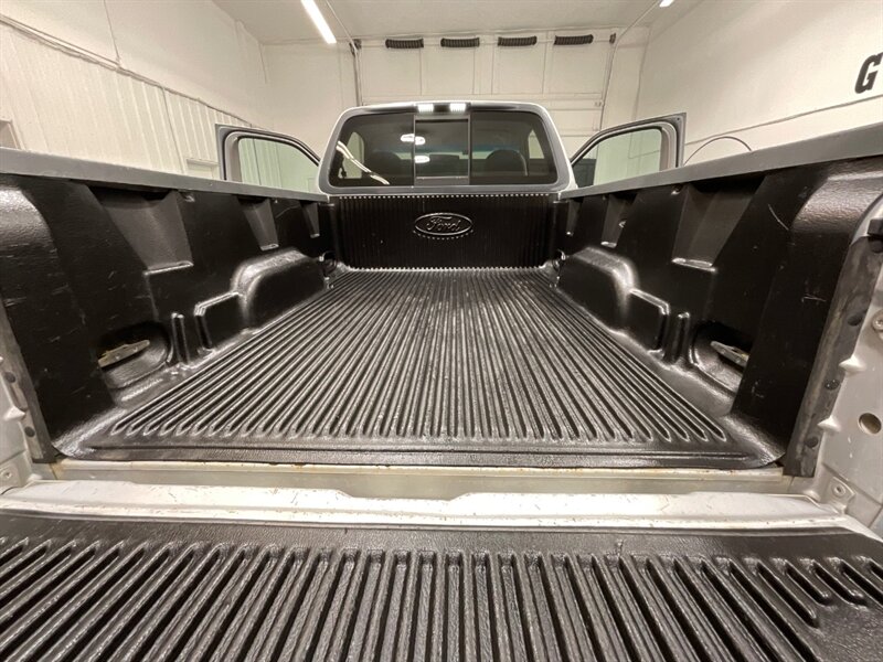 1997 Ford F-150 XLT Regular Cab 4X4 / 4.6L V8 / 5-SPEED MANUAL / LIFTED w. BRAND NEW TIRES / ZERO RUST - Photo 42 - Gladstone, OR 97027