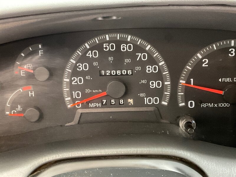 1997 Ford F-150 XLT Regular Cab 4X4 / 4.6L V8 / 5-SPEED MANUAL / LIFTED w. BRAND NEW TIRES / ZERO RUST - Photo 48 - Gladstone, OR 97027