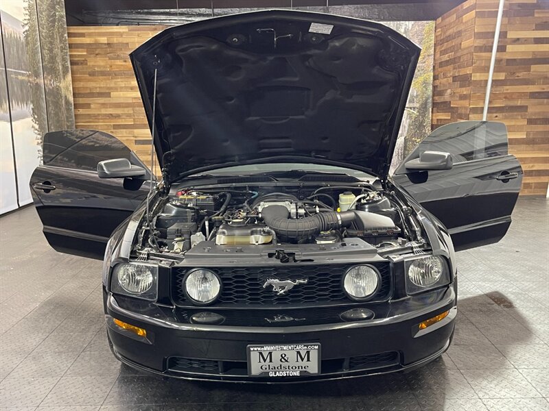 2007 Ford Mustang GT Premium /  V8 / 5   - Photo 23 - Gladstone, OR 97027