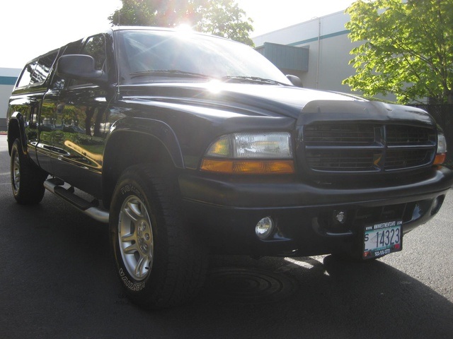 2002 Dodge Dakota Sport Club Cab 4X4 w/Matching Canopy   - Photo 10 - Portland, OR 97217