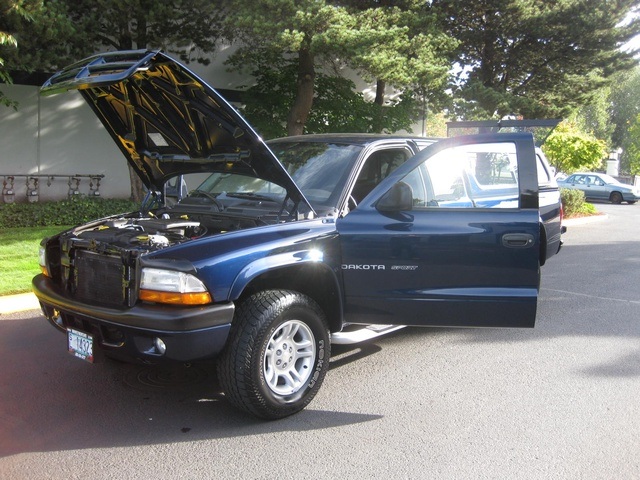 2002 Dodge Dakota Sport Club Cab 4X4 w/Matching Canopy   - Photo 22 - Portland, OR 97217