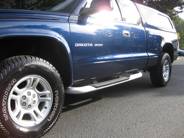 2002 Dodge Dakota Sport Club Cab 4X4 w/Matching Canopy   - Photo 14 - Portland, OR 97217