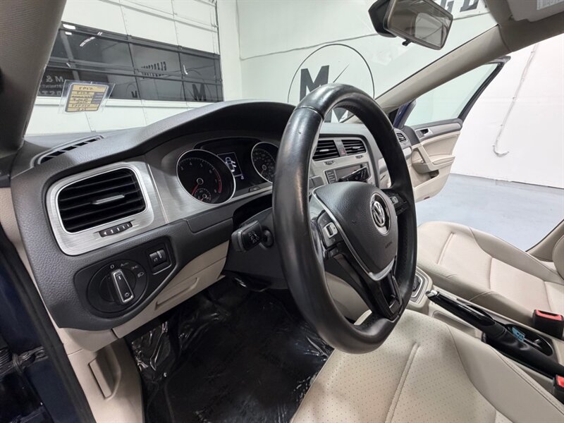 2017 Volkswagen Golf TSI Wolfsburg Edition Hatchback Leather Sunroof / Low Miles - Photo 20 - Gladstone, OR 97027