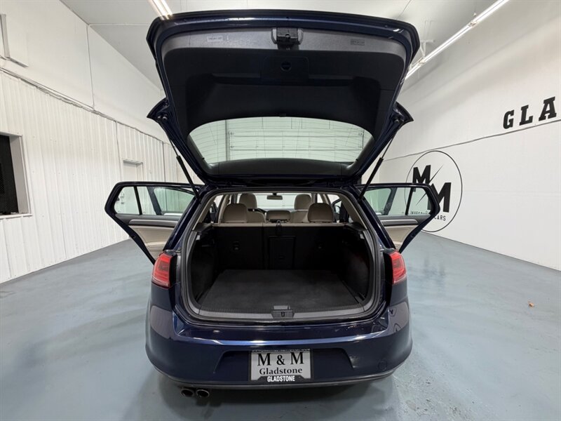 2017 Volkswagen Golf TSI Wolfsburg Edition Hatchback Leather Sunroof / Low Miles - Photo 10 - Gladstone, OR 97027