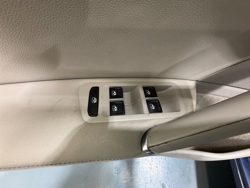 2017 Volkswagen Golf TSI Wolfsburg Edition Hatchback Leather Sunroof / Low Miles - Photo 22 - Gladstone, OR 97027