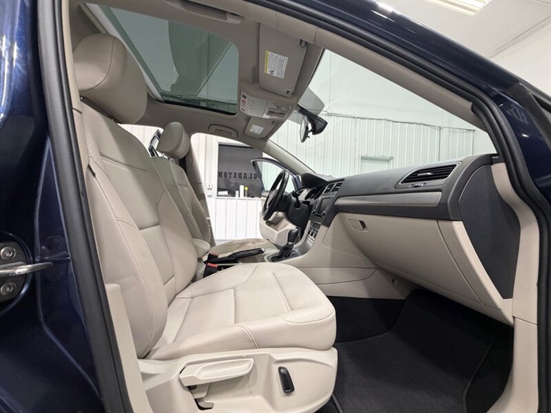 2017 Volkswagen Golf TSI Wolfsburg Edition Hatchback Leather Sunroof / Low Miles - Photo 14 - Gladstone, OR 97027