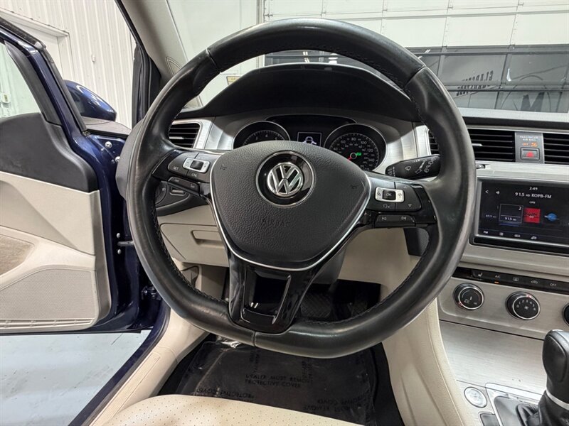 2017 Volkswagen Golf TSI Wolfsburg Edition Hatchback Leather Sunroof / Low Miles - Photo 15 - Gladstone, OR 97027