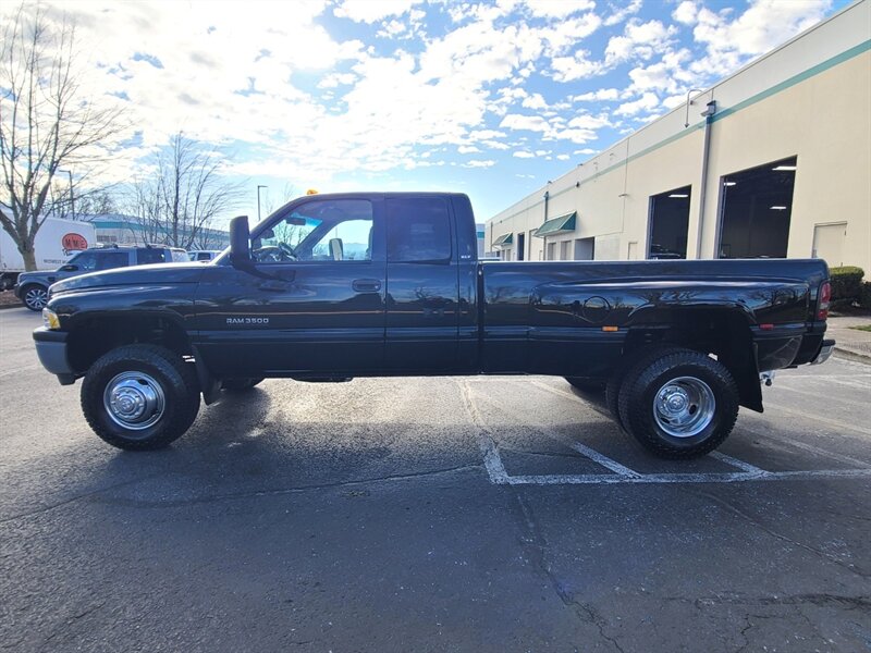 1998 Dodge Ram 3500 Laramie SLT 12-Valve / Dually / 4X4 / 5 - Speed  / GEAR VENDORS SPLITTER / Long Bed / 5.9 L Cummins Diesel / 1-Ton / Exhaust Brake / Leather - Photo 3 - Portland, OR 97217