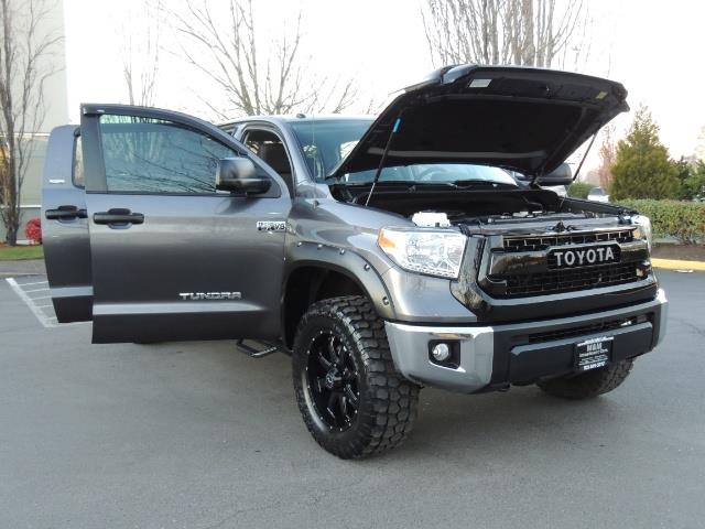 2015 Toyota Tundra CrewMax 5.7L TRD OFF ROAD 4X4 Full Factory Waranty