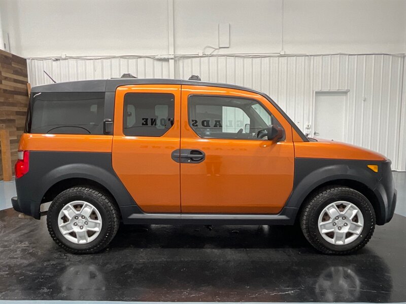 2007 Honda Element LX Sport Utility AWD / 4Cyl / Sunroof / RUST FREE  / ALL WHEEL DRIVE - Photo 4 - Gladstone, OR 97027