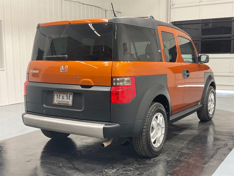 2007 Honda Element LX Sport Utility AWD / 4Cyl / Sunroof / RUST FREE  / ALL WHEEL DRIVE - Photo 9 - Gladstone, OR 97027