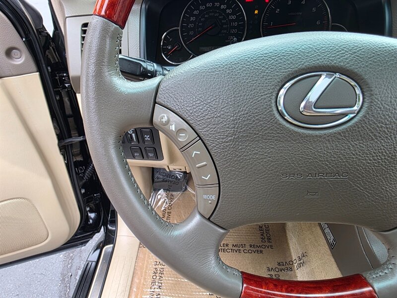 2009 Lexus GX 470 4X4 / V8 4.7L / 8-Passenger / Eibach Suspension Lift / Timing Belt Done / TRD Wheels / New Tires / Fully Loaded / Zero Rust - Photo 35 - Portland, OR 97217