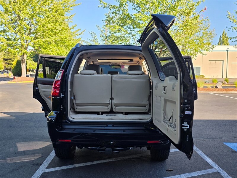 2009 Lexus GX 470 4X4 / V8 4.7L / 8-Passenger / Eibach Suspension Lift / Timing Belt Done / TRD Wheels / New Tires / Fully Loaded / Zero Rust - Photo 29 - Portland, OR 97217