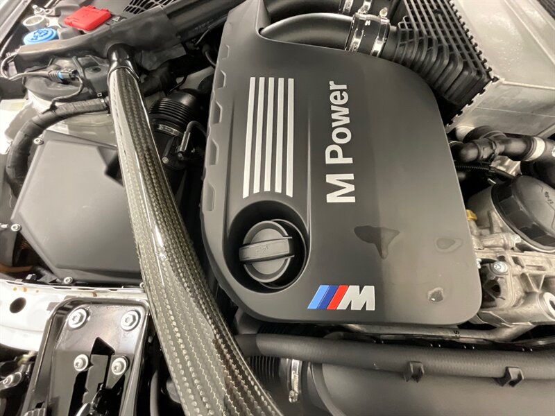 2018 BMW M4 2Dr Coupe / Twin Turbo / 46,000 MILES   - Photo 11 - Gladstone, OR 97027