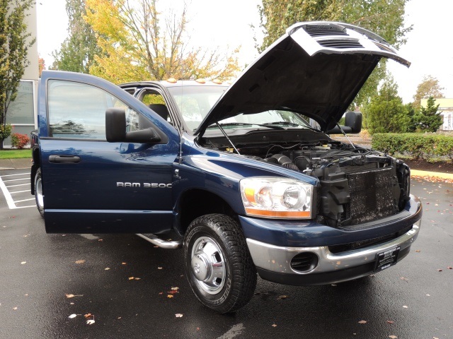 2006 Dodge Ram 3500 DUALLY 4X4 / 5.9L CUMMINS / 6 SPEED MANUAL / 1-TON   - Photo 15 - Portland, OR 97217