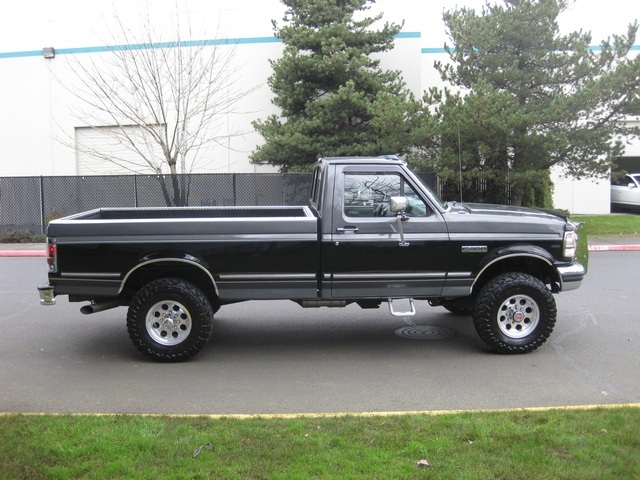 1992 Ford F-250 XLT / 4X4/ Automatic / Excel Cond   - Photo 6 - Portland, OR 97217