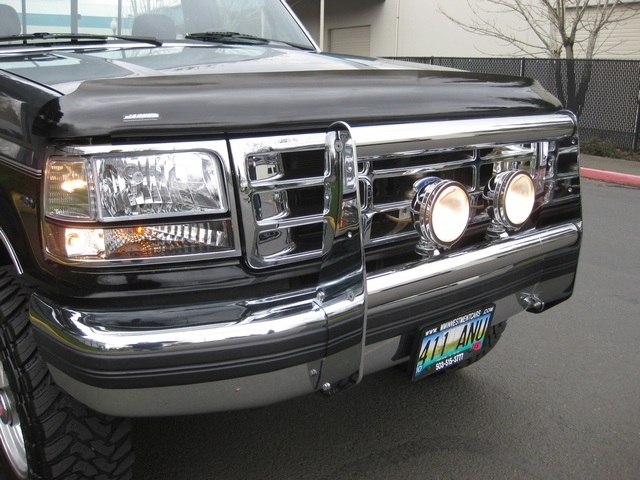 1992 Ford F-250 XLT / 4X4/ Automatic / Excel Cond   - Photo 8 - Portland, OR 97217