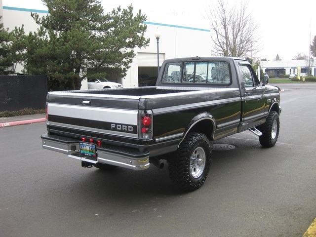 1992 Ford F-250 XLT / 4X4/ Automatic / Excel Cond   - Photo 5 - Portland, OR 97217