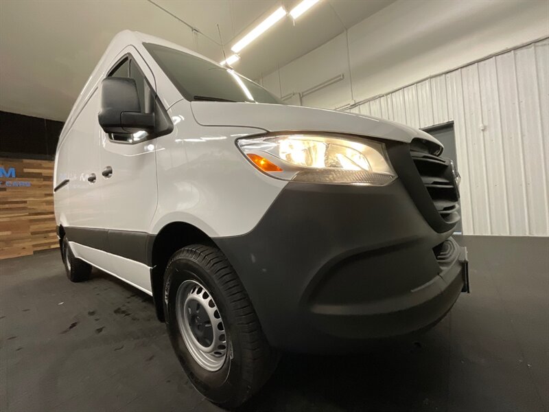 2020 Mercedes-Benz Sprinter 2500 CARGO VAN / 3.0L DIESEL / HIGHROOF / 1-OWNER  LOCAL VAN / SUPER CLEAN / Backup Camera / HIGHROOF & 144 " WB - Photo 27 - Gladstone, OR 97027