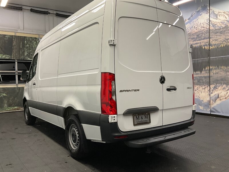 2020 Mercedes-Benz Sprinter 2500 CARGO VAN / 3.0L DIESEL / HIGHROOF / 1-OWNER  LOCAL VAN / SUPER CLEAN / Backup Camera / HIGHROOF & 144 " WB - Photo 8 - Gladstone, OR 97027