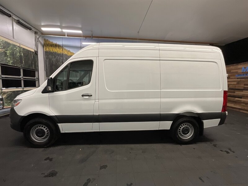 2020 Mercedes-Benz Sprinter 2500 CARGO VAN / 3.0L DIESEL / HIGHROOF / 1-OWNER  LOCAL VAN / SUPER CLEAN / Backup Camera / HIGHROOF & 144 " WB - Photo 3 - Gladstone, OR 97027