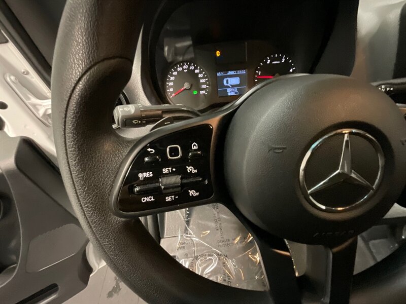 2020 Mercedes-Benz Sprinter 2500 CARGO VAN / 3.0L DIESEL / HIGHROOF / 1-OWNER  LOCAL VAN / SUPER CLEAN / Backup Camera / HIGHROOF & 144 " WB - Photo 18 - Gladstone, OR 97027