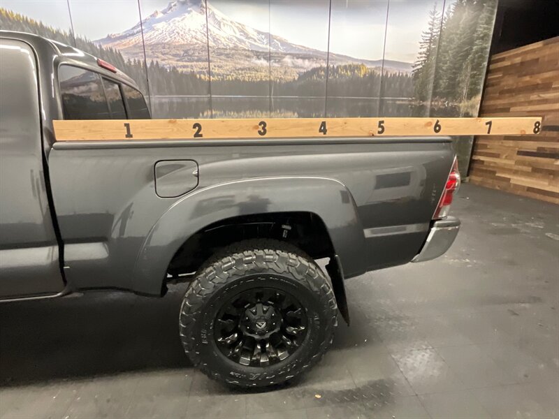 2013 Toyota Tacoma 4x4 / V6 4.0L / NEW LIFT WHEELS TIRES  Extra Cab / LEATHER / Backup Camera / LIFTED - Photo 5 - Gladstone, OR 97027